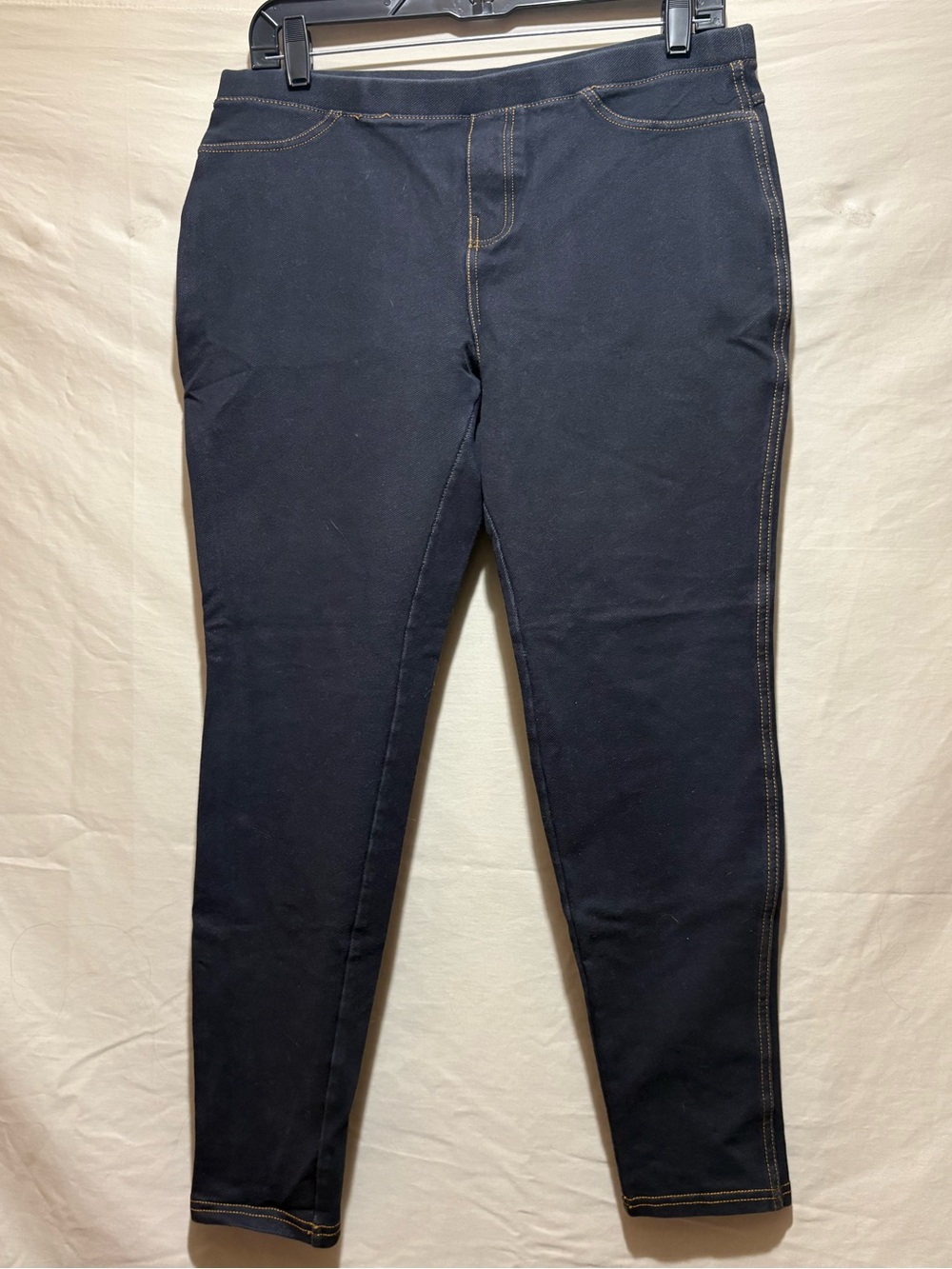 Classic Navy Pull-On Jeggings with Contrast Topstitch